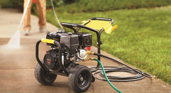 Wash Your Paved and Concrete Driveway Areas by Quality Pressure Washer