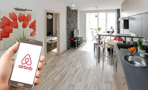 The Pros and Cons of Becoming an Airbnb Host