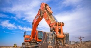 What are the Advantages of Hiring an Excavator