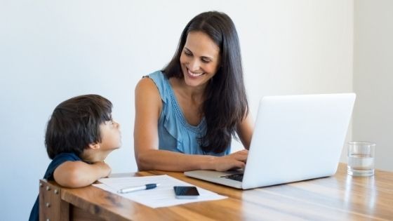 4 Side Hustle Tips for Working Moms During COVID