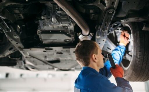 8 Signs Your Cars Brakes Need to Be Serviced